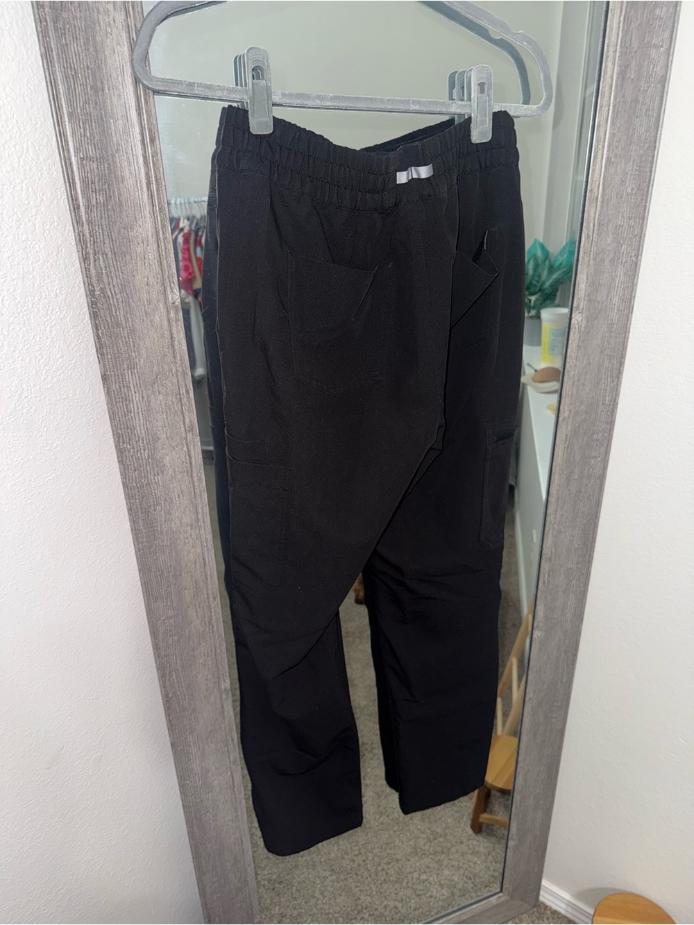 Figs Women's Black Elastic-Waist Track Pants